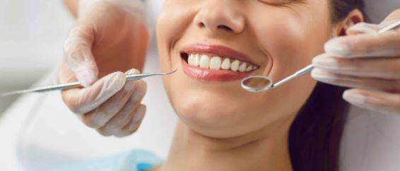 Van Ağız ve Diş Sağlığı Merkezi'nde Diastema Tedavisi